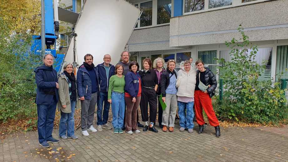 Teile der Film-Crew, u.a. Eva Löbau, Peter Lohmeyer, Regisseurin Julia Roesler